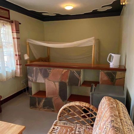 Banda Lodge Masaka Esterno foto