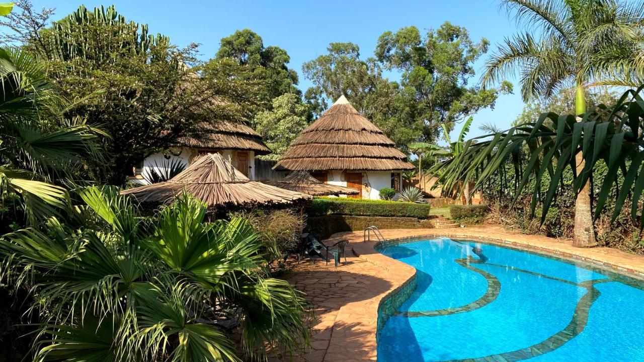 Banda Lodge Masaka Esterno foto