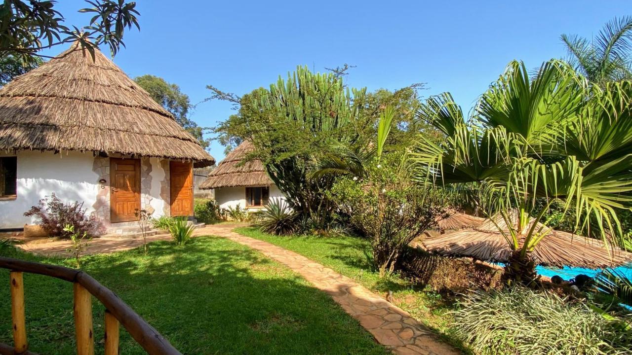 Banda Lodge Masaka Esterno foto