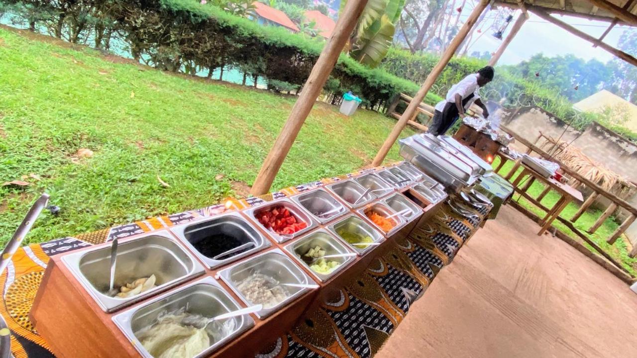 Banda Lodge Masaka Esterno foto