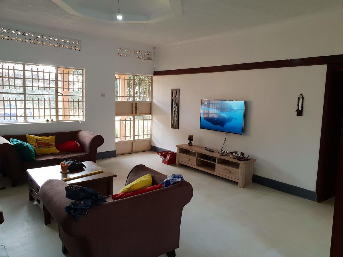 Banda Lodge Masaka Esterno foto
