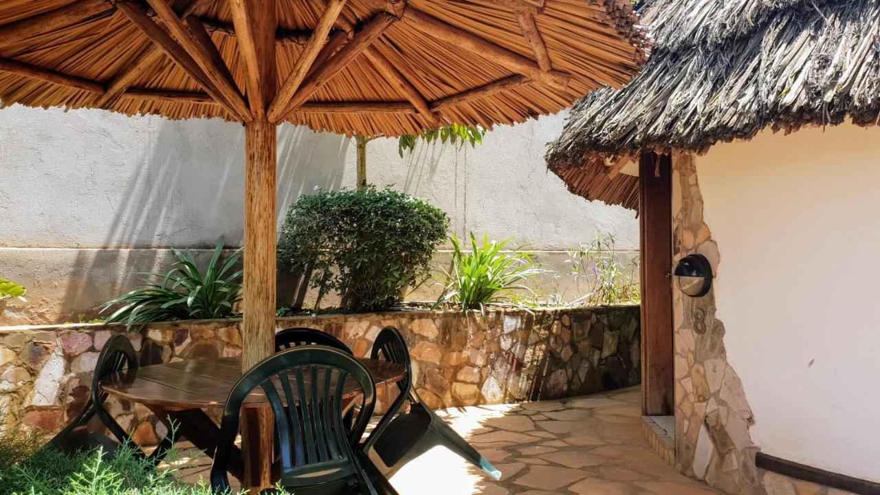 Banda Lodge Masaka Esterno foto