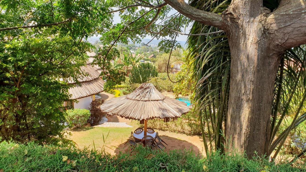 Banda Lodge Masaka Esterno foto