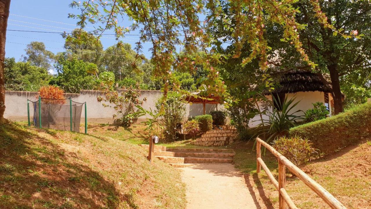 Banda Lodge Masaka Esterno foto